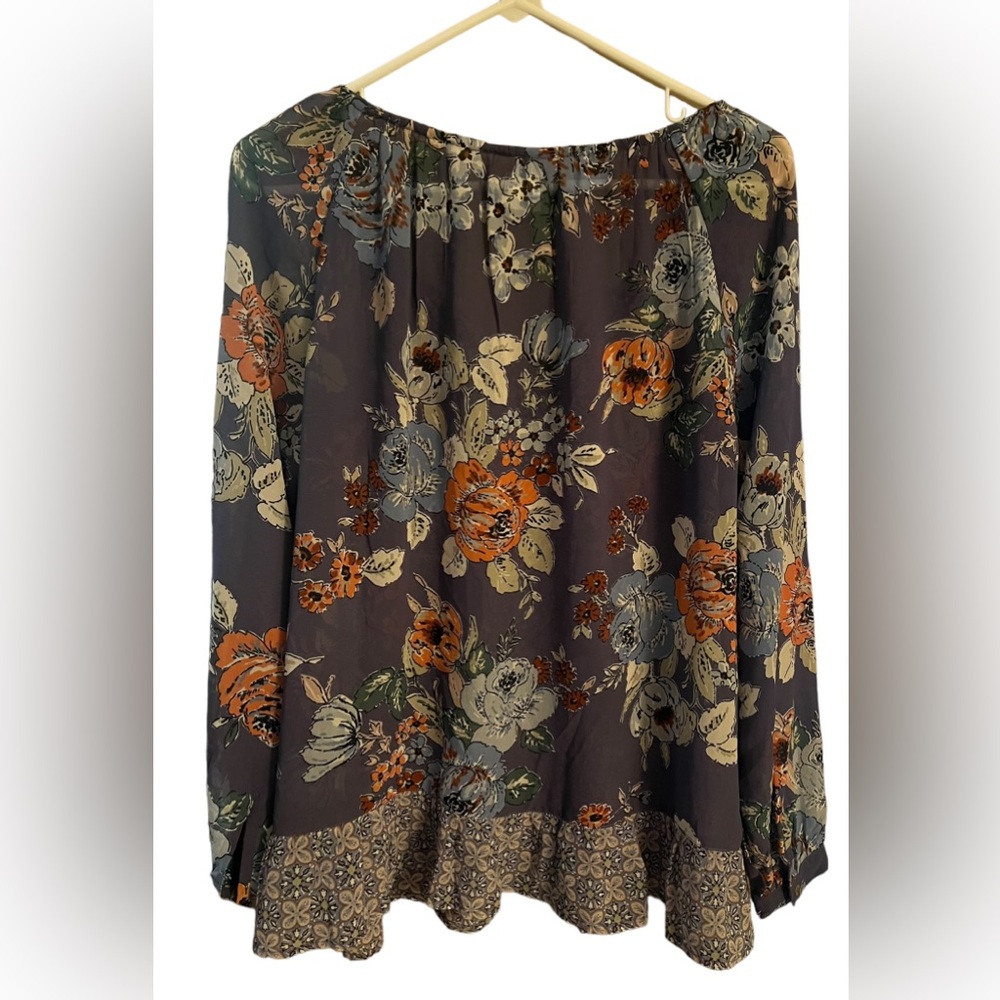Hostess Pick ☄️ O'Neill Floral Women's Top - Navy and Orange - Picture 6 of 9
